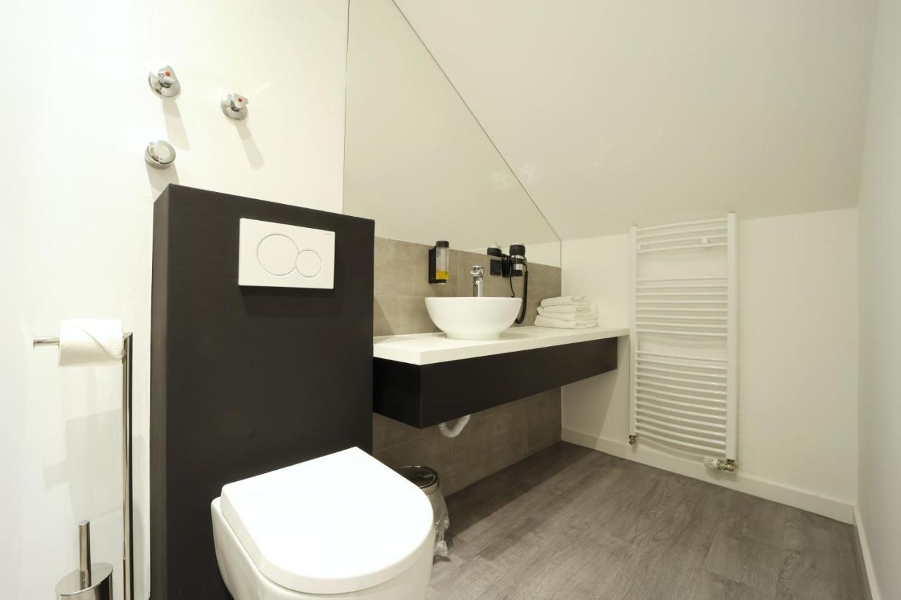 JustStay Hotel Ratingen Buitenkant foto