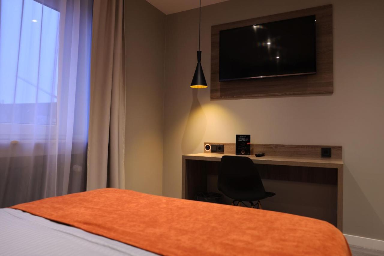 JustStay Hotel Ratingen Buitenkant foto