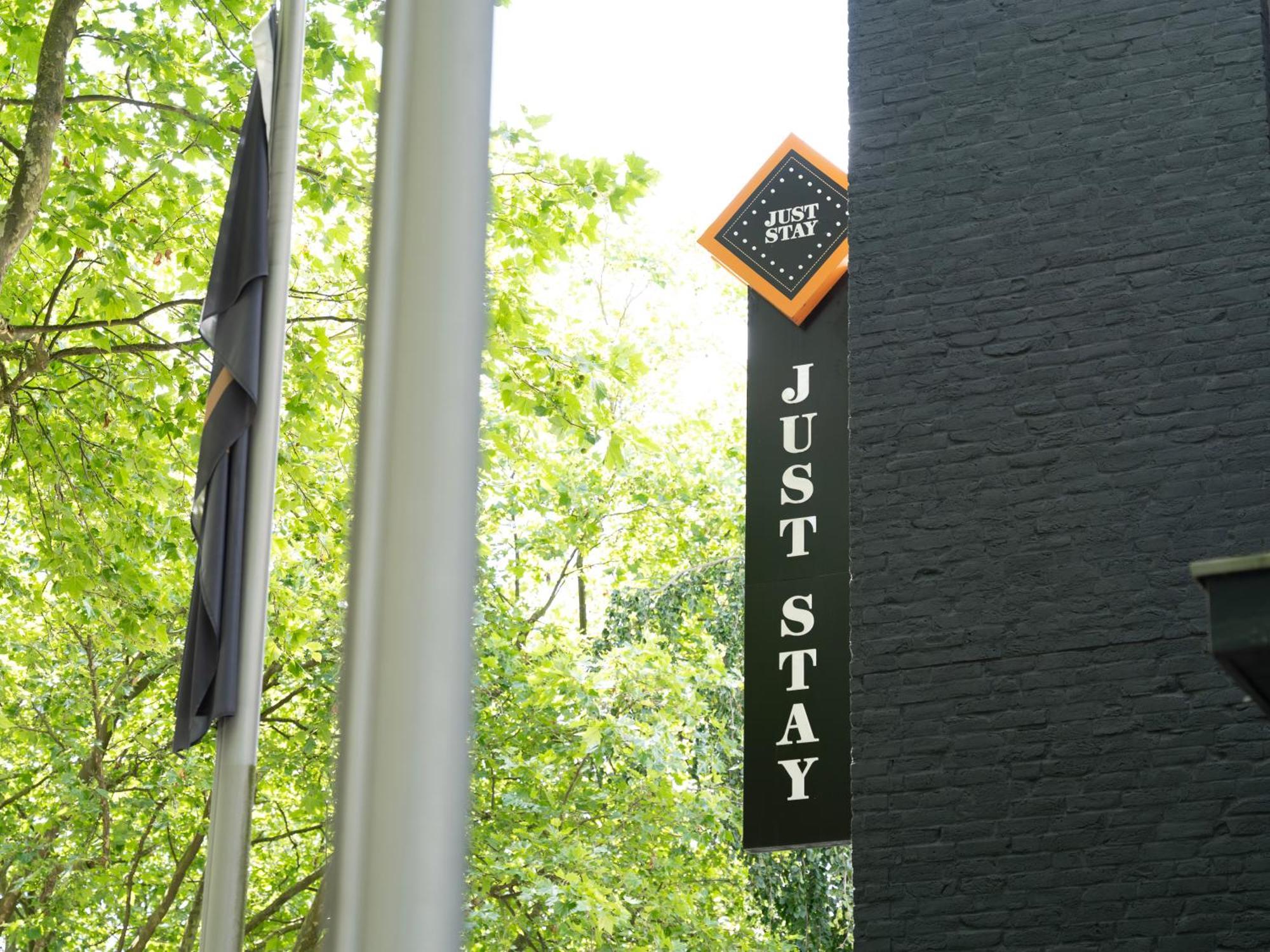 JustStay Hotel Ratingen Buitenkant foto