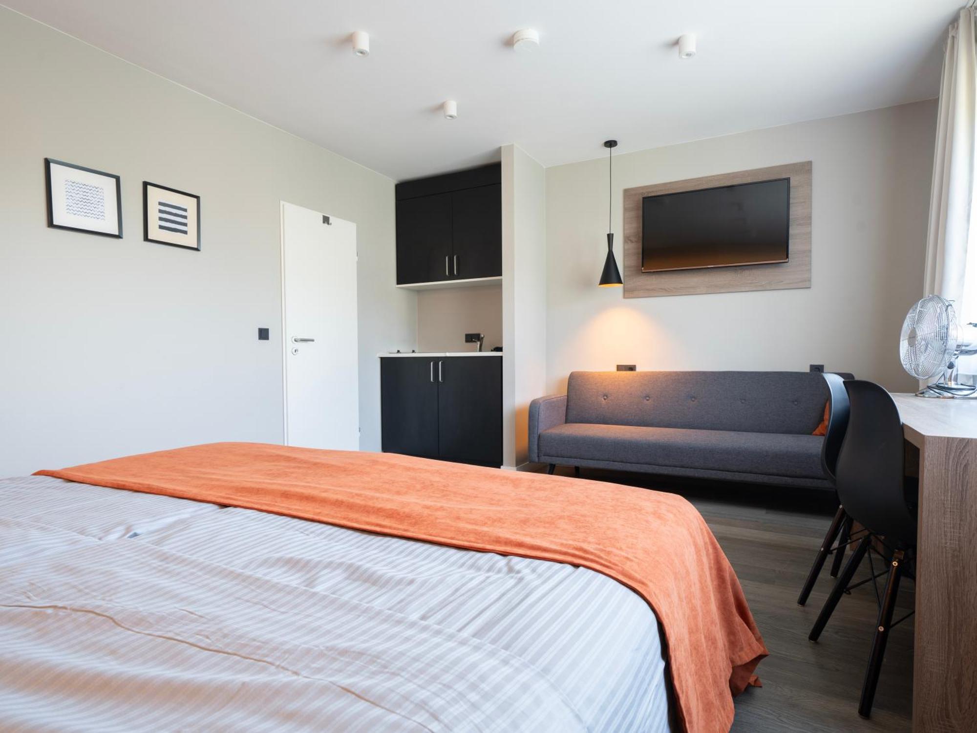 JustStay Hotel Ratingen Buitenkant foto