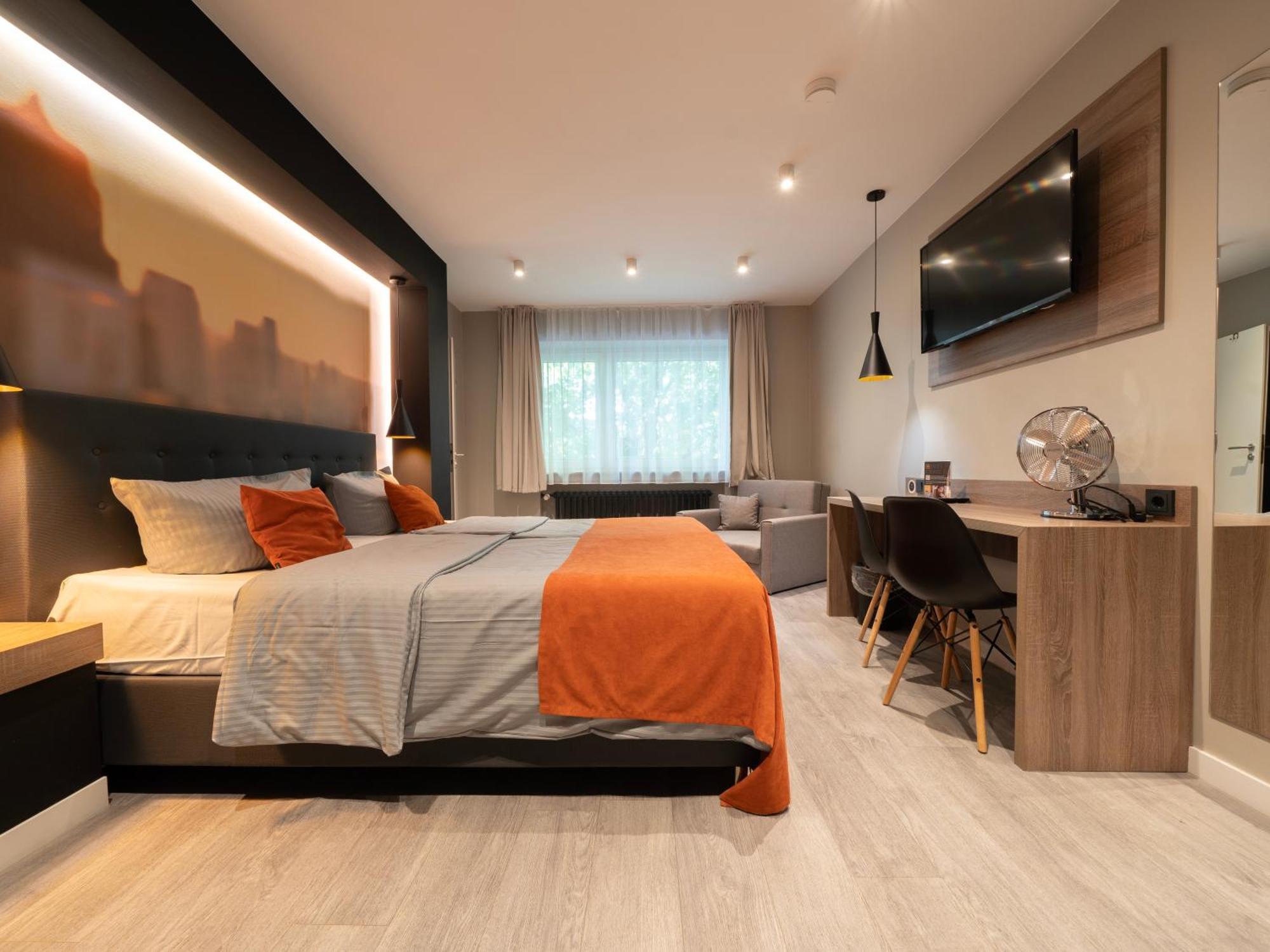 JustStay Hotel Ratingen Buitenkant foto