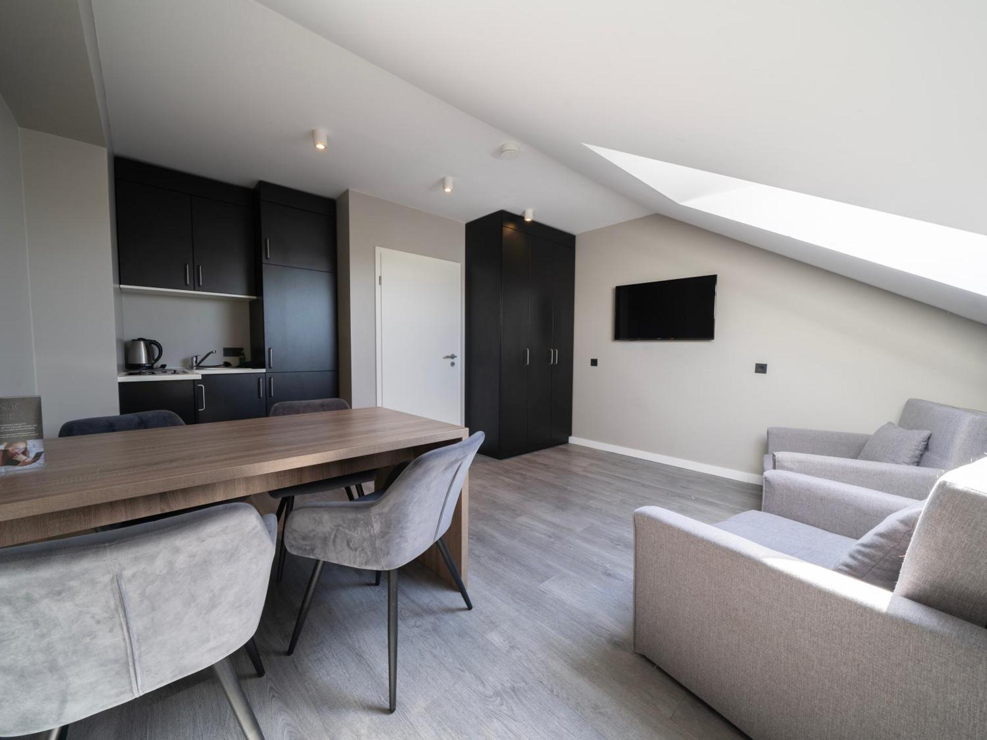 JustStay Hotel Ratingen Buitenkant foto