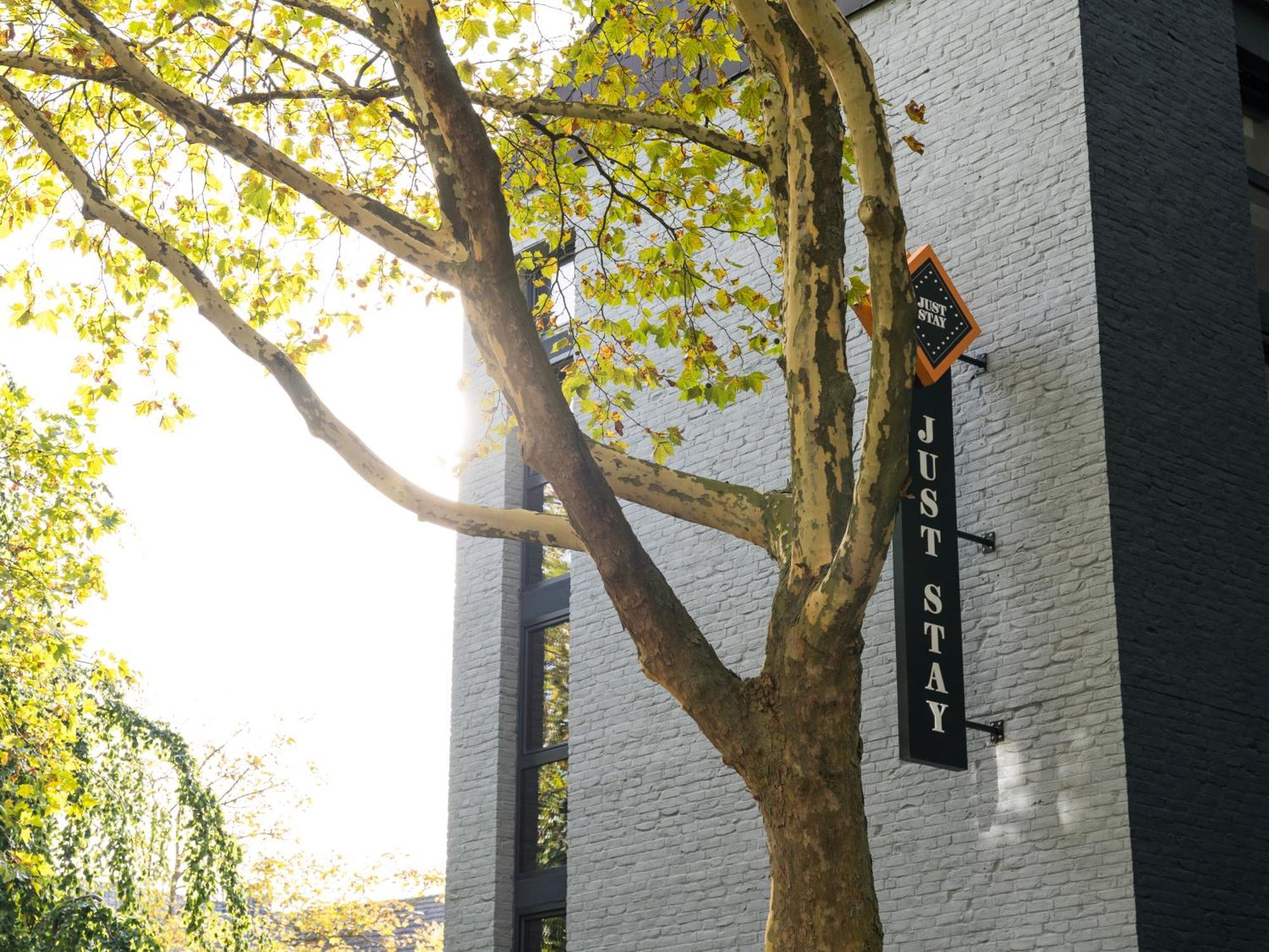 JustStay Hotel Ratingen Buitenkant foto